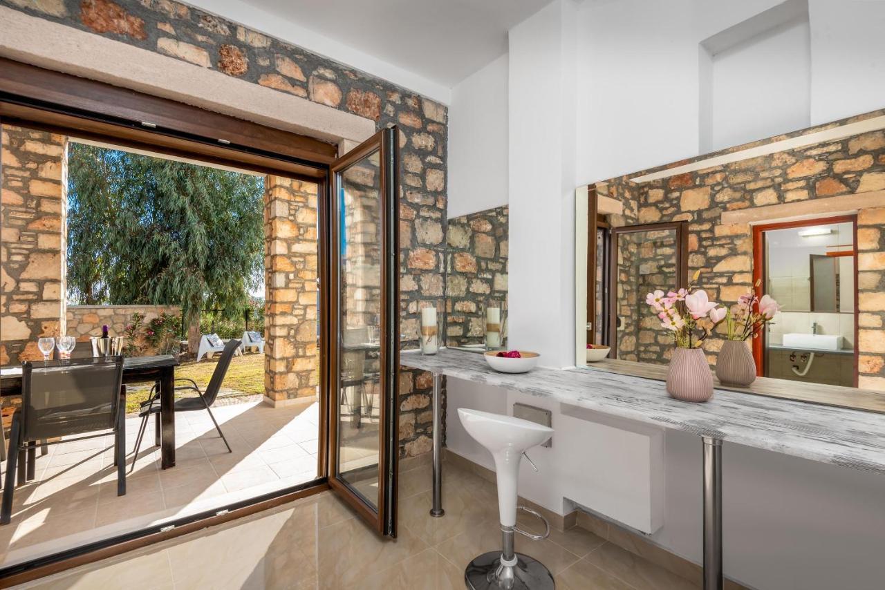 Aggelina Villa Pefki Exteriör bild